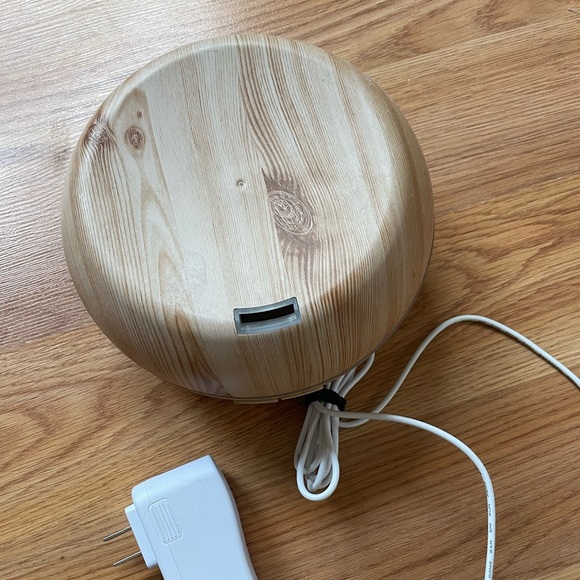 Diffuser for essential oils - Picture 2 of 2